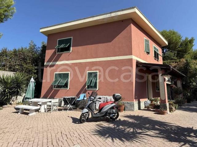 Villa Indipendente in vendita a Andora, Liguria