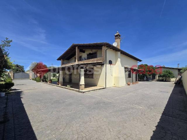 Villa Indipendente in vendita a Roma Capitale, Lazio