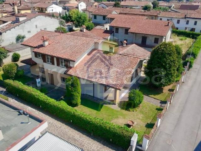 Villa Indipendente in vendita a Annicco, Lombardia
