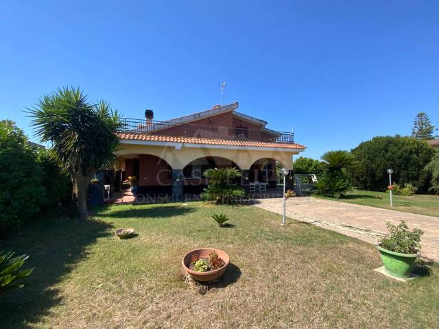 Villa Indipendente in vendita a Campo di Carne, Aprilia