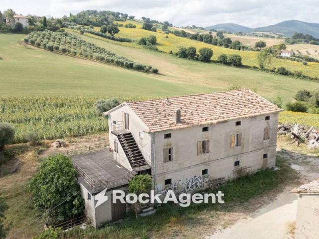 Villa Indipendente in vendita a Marche, Ancona
