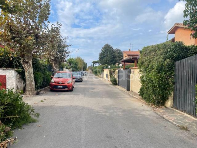 Villa Indipendente in vendita a Colle Romito, Roma Capitale