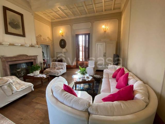 Villa Indipendente in vendita a Arena Po, Lombardia