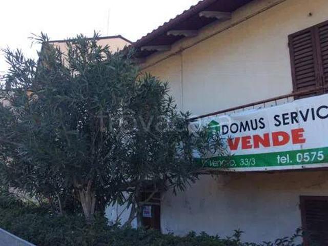 Villa Indipendente in vendita a Policiano, Arezzo