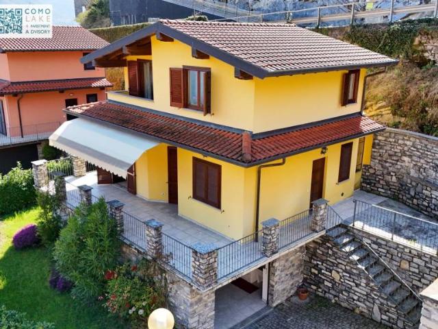 Villa Indipendente in vendita a Argegno, Lombardia