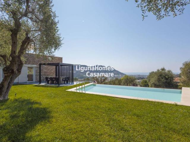 Villa Indipendente in vendita a Taggia