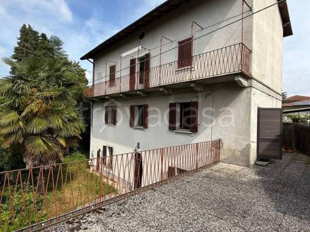 Villa Indipendente in vendita a Mercurago, Arona