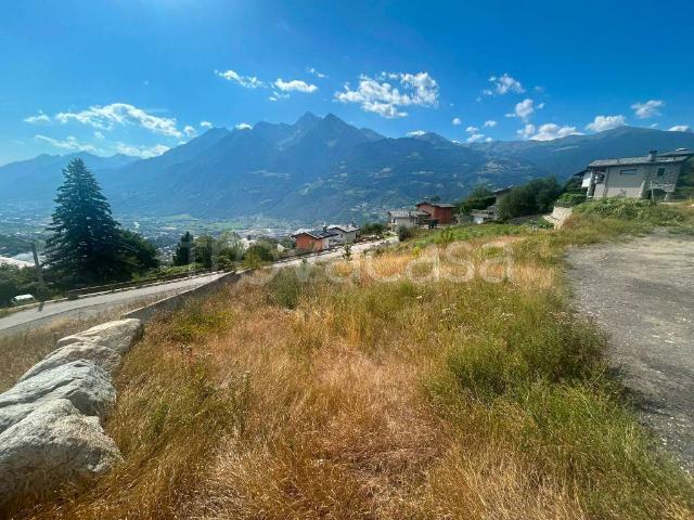 Villa Indipendente in vendita a Aosta