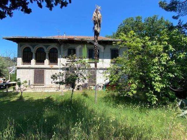 Villa Indipendente in vendita a Monticelli, Marche