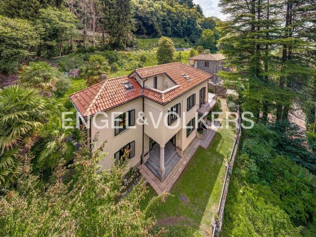 Villa Indipendente in vendita a Pagnano, Asso