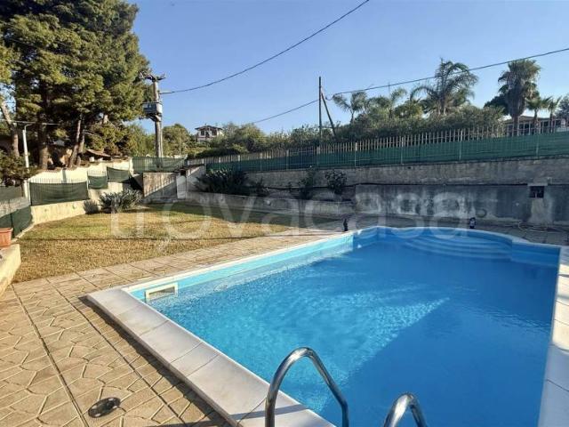 Villa Indipendente in vendita a Augusta, Siracusa