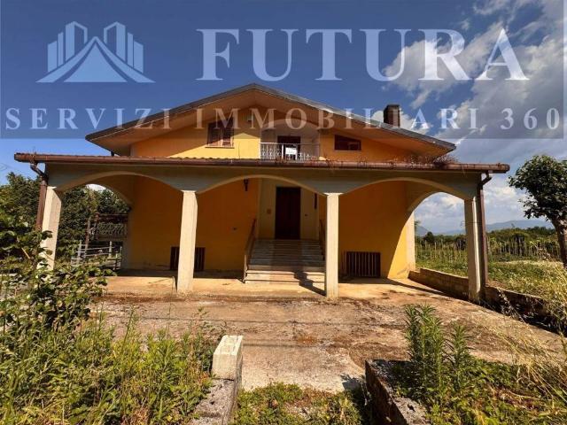 Villa Indipendente in vendita a Avellino, Campania