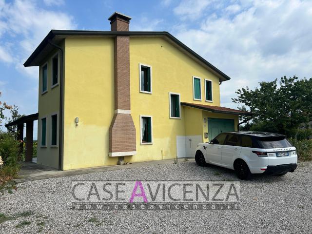 Villa Indipendente in affitto a Montegalda, Vicenza