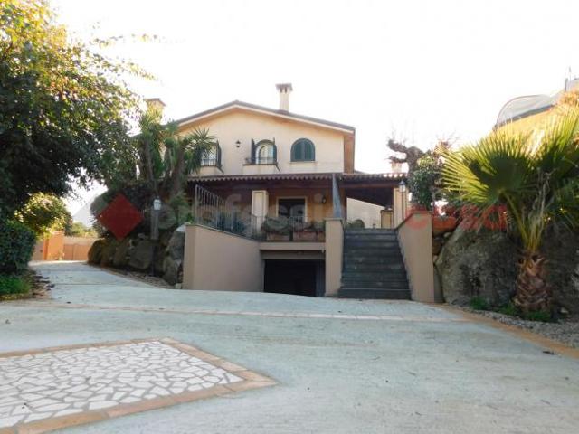Appartamento in vendita a Calabria, Reggio Calabria