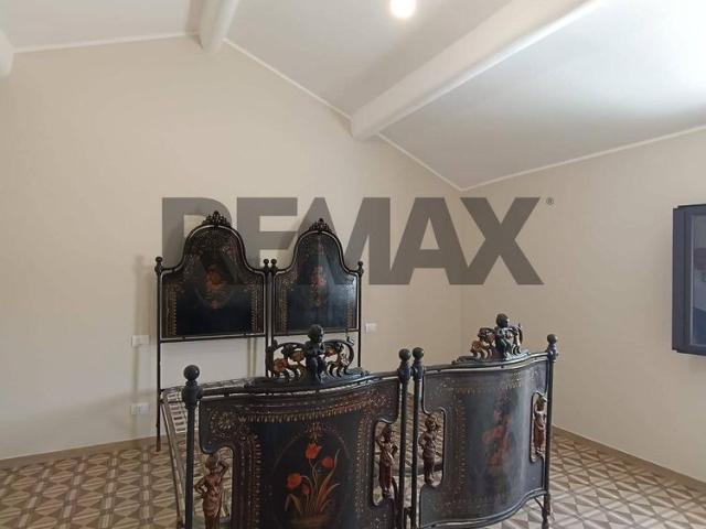 Villa Indipendente in affitto a Ramacca, Catania