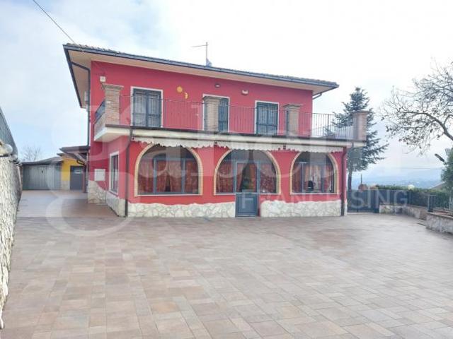 Appartamento in vendita a Tossicia, Abruzzo