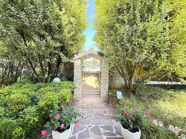 Villa Indipendente in vendita a Turano Lodigiano, Lombardia