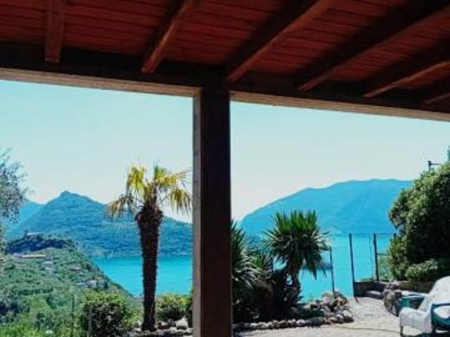 Villa Indipendente in vendita a Comunità montana del Sebino bresciano, Marone