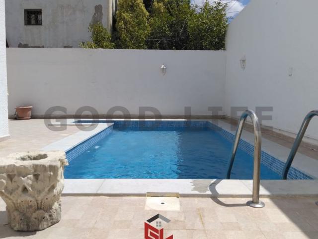 Maison location à El Menzah 9, Douz