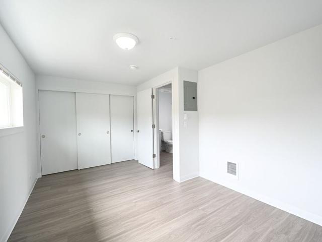 Apartment for rent in Mill Park, Portland