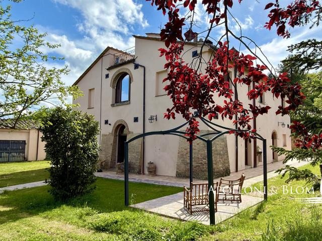 Casa in vendita a Sarteano, Toscana
