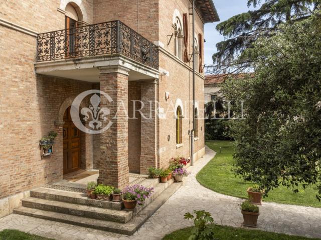 Casa in vendita a Follonica, Toscana