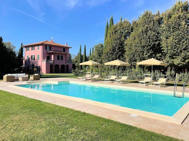 Casa in vendita a Oltrera, Pontedera