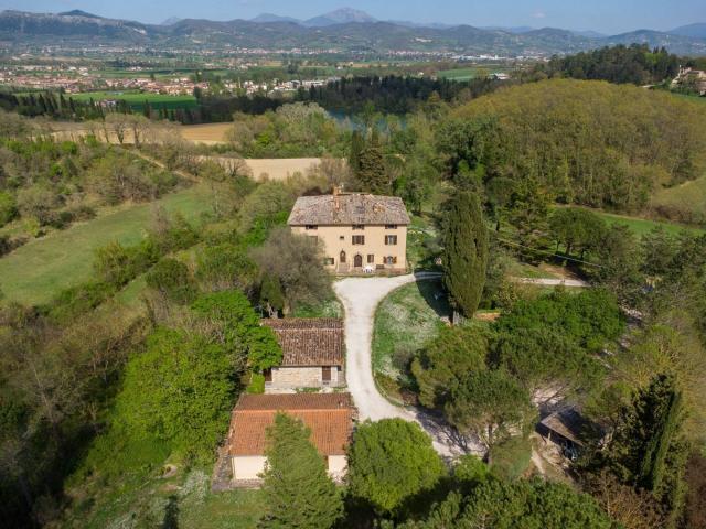 Casa in vendita a Gubbio, Umbria