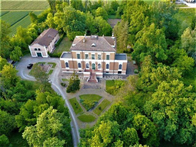 Villa Indipendente in vendita a Massenzatico, Re
