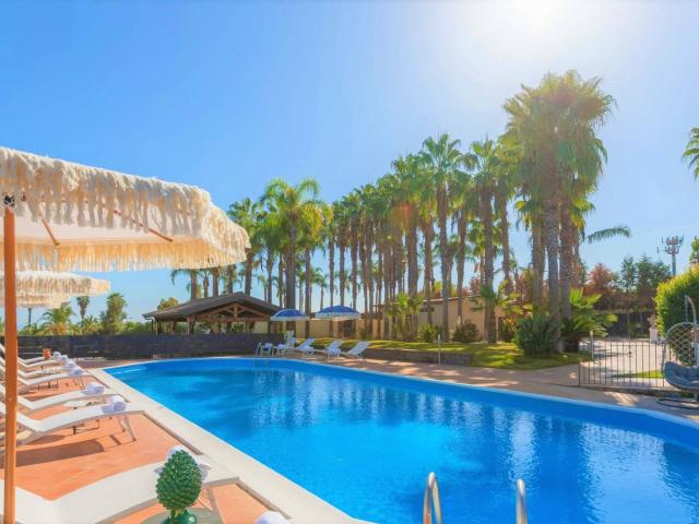 Villa Indipendente in vendita a Santa Venerina, Sicilia