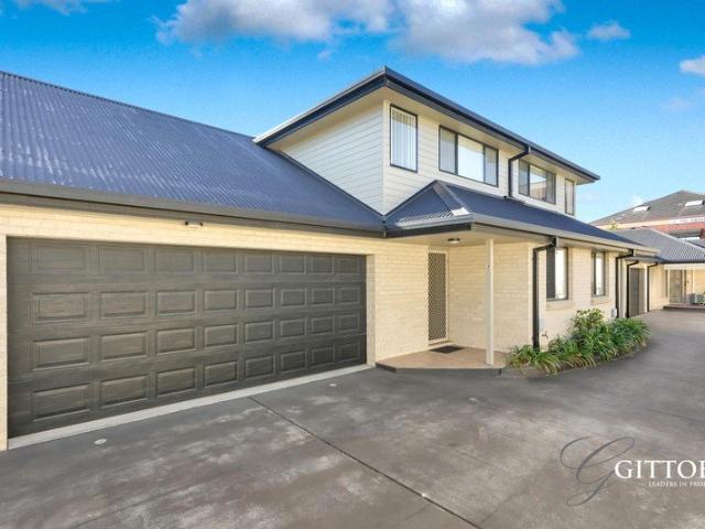 Townhouse for sale in Gosford, New South Wales