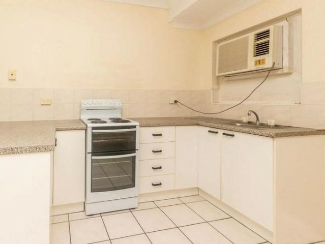 Apartment for rent in Mooroobool, Cairns