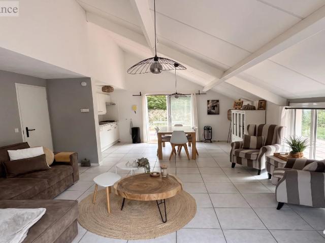 Maison vente à La Bastide-de-Besplas, Ariège