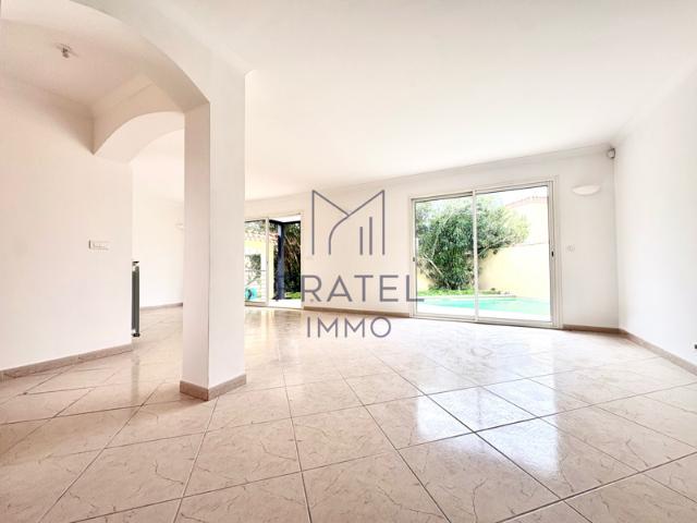 Maison vente à Nîmes, Aubord