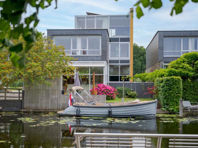 Woning te huur in Voorschoten, Zuid Holland