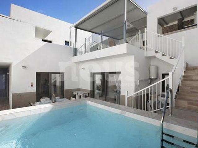 Chalet en venta en Armeñime, Adeje