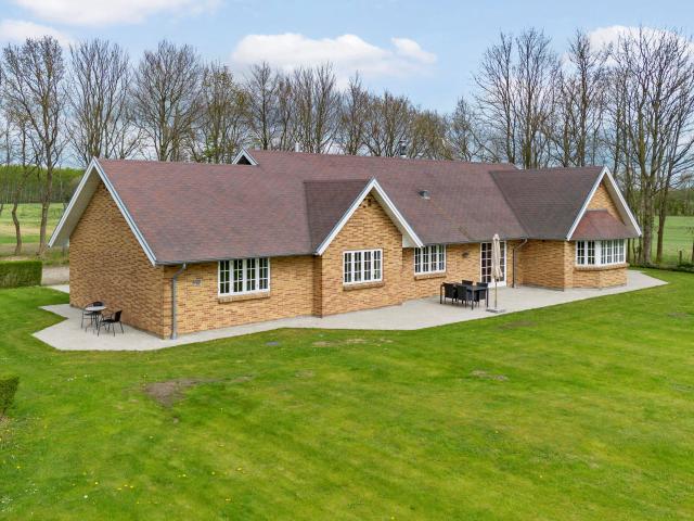 Landejendom til salg i Gesten, Vejen