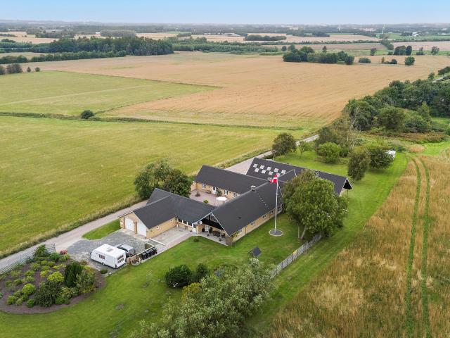 Landejendom til salg i Brønderslev-Dronninglund