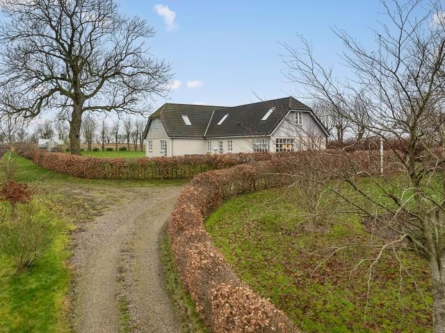 Landejendom til salg i Levring, Silkeborg Kommune