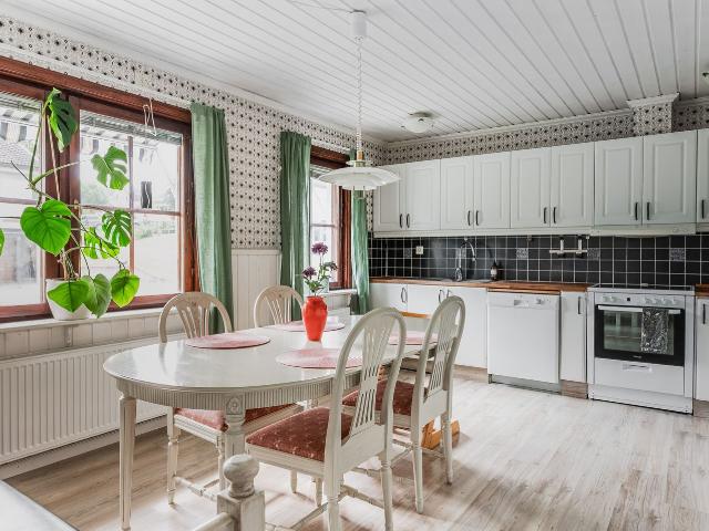 Villa till salu i Bredbyn, Västernorrland