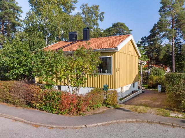 Villa till salu i Bromma stadsdelsområde, Stockholm