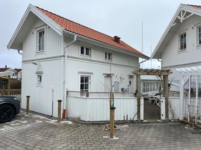 Villa till salu i Grebbestad, Västra Götaland