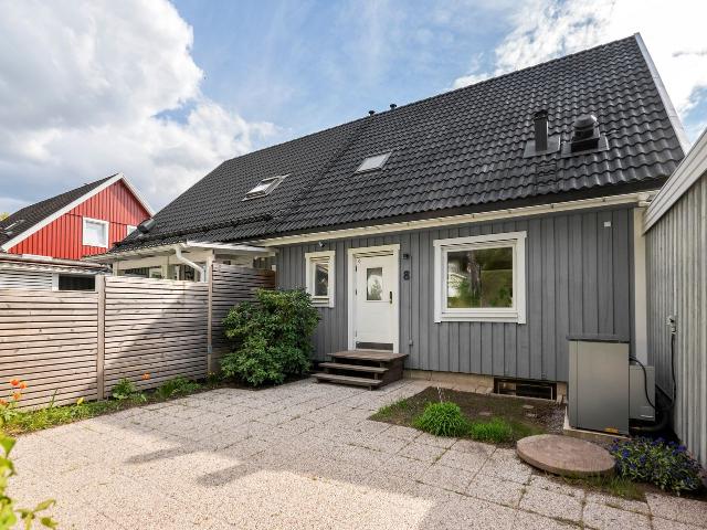 Villa till salu i Hässelby-Vällingby, Stockholm
