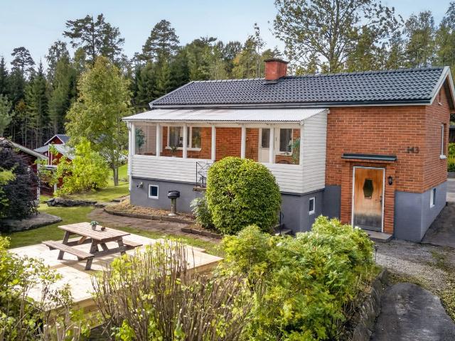 Villa till salu i Bråten, Örebro län