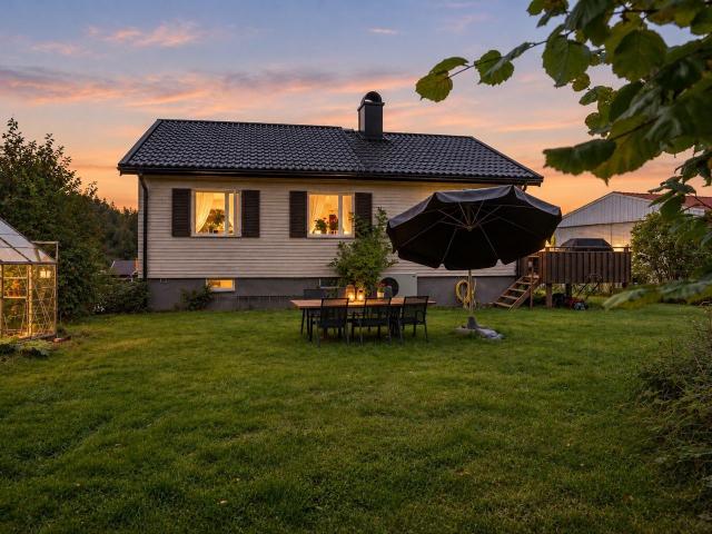 Villa till salu i Hacksta, Åkersberga