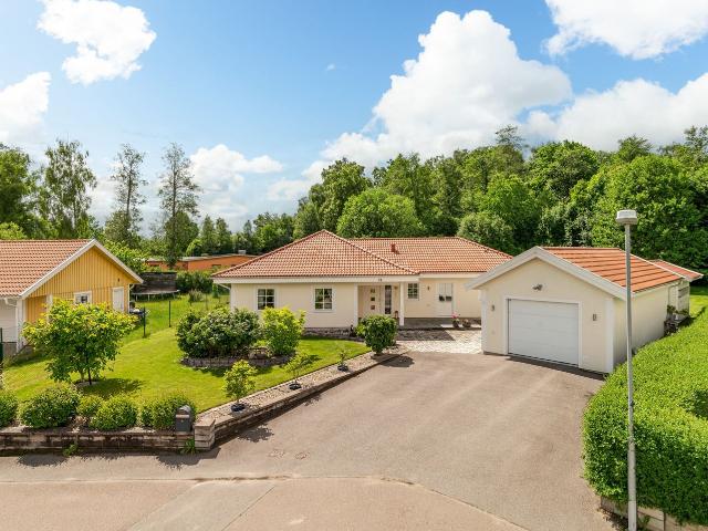 Villa till salu i Olofstorp, Mantorp