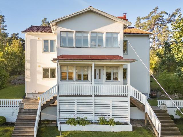 Villa till salu i Nacka, Stockholm