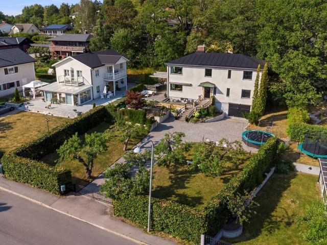 Villa till salu i Hässelby-Vällingby, Botkyrka