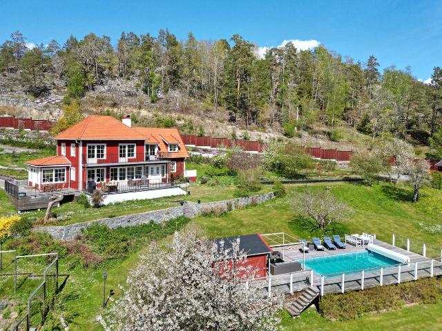 Villa till salu i Tyresö, Stockholm