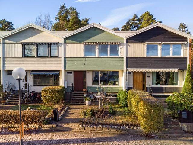 Villa till salu i Hässelby-Vällingby, Stockholm